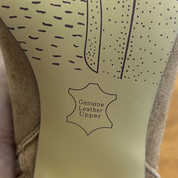 BELLA VITA Women’s Brown Chain Link Diaz Almond Block Heel Leather Booties 7.5M - Picture 10 of 10